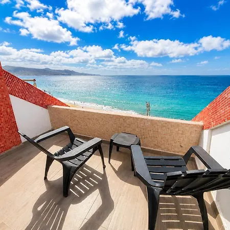 Apartamento Modern Beachfront With Balcony Views New *