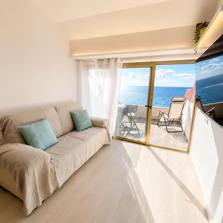 Modern Beachfront With Balcony Views New Apartamento Las Palmas de Gran Canaria