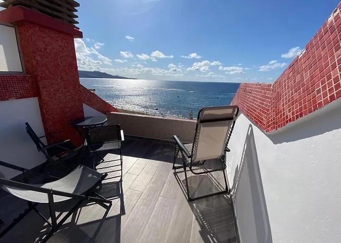 Apartament Modern Beachfront With Balcony Views New